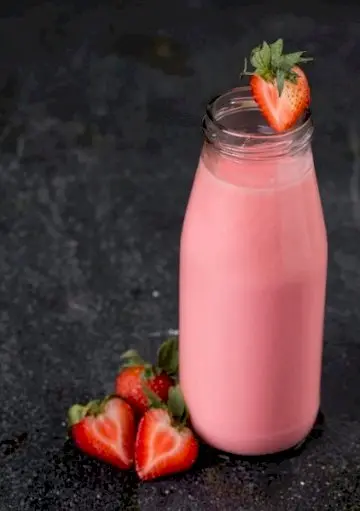 Strawberry Lassi
